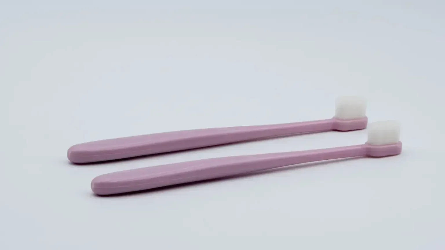 nano® Zahnbürsten - sanfte & effektive Zahnpflege